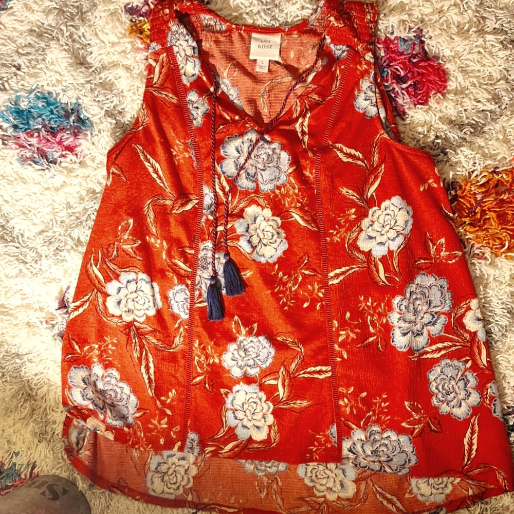 L Knox Rose Sleeveless Shirt.